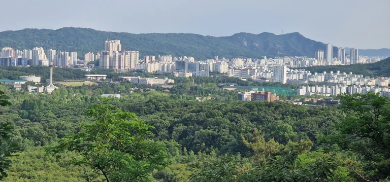 Vue de Séoul depuis le parc de Gongneung-Dong